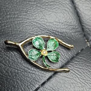Gold-Tone Green Four-Leaf Clover Brooch with Pearl Accent